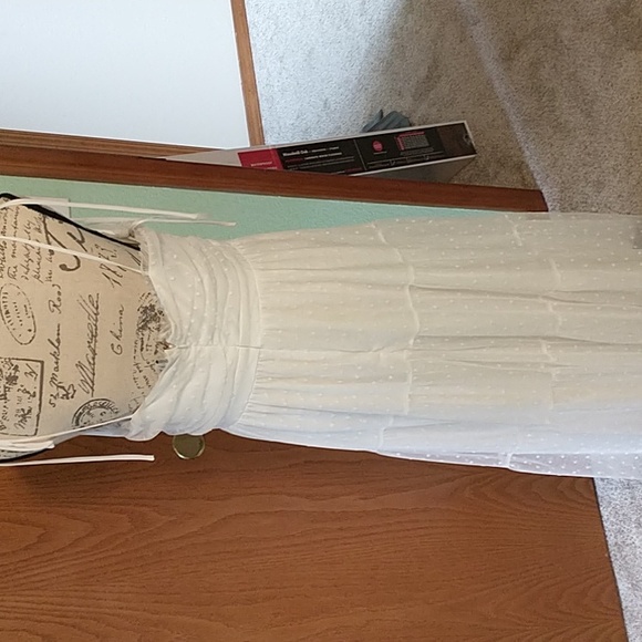 Lulu's summer and or wedding dress. - Picture 5 of 8